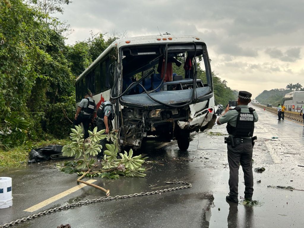 Dos Accidentes En La Carretera Jáltipan-Acayucan.