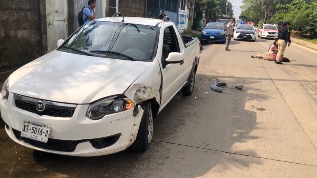 Choque en Coatzacoalcos: Motociclista Lesionado y en Presunto Estado Etílico Invadió Carril en la Miguel&nbsp;Hidalgo
