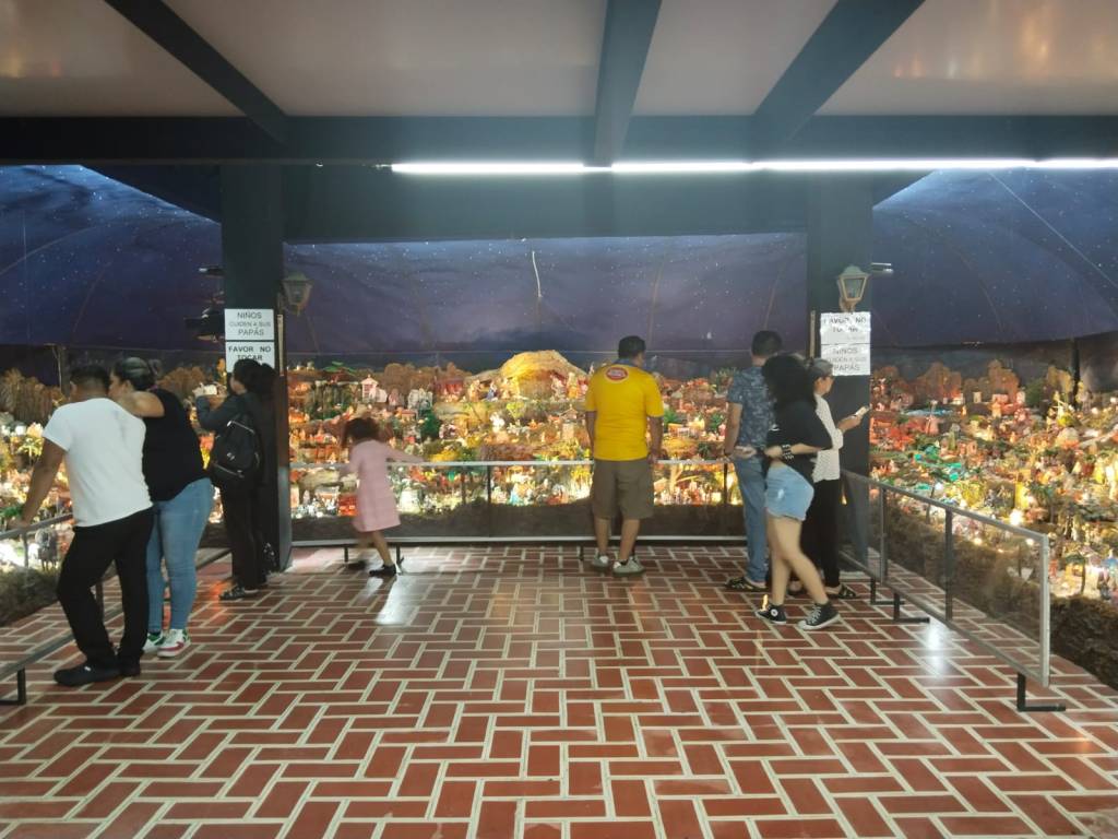 Coatzacoalcos Enciende la Magia Navideña con su Monumental Nacimiento de&nbsp;Belén