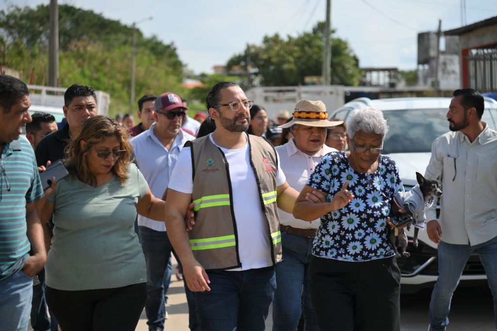 Encabeza Alcalde de Coatzacoalcos jornada de supervisión en el poniente de la&nbsp;ciudad
