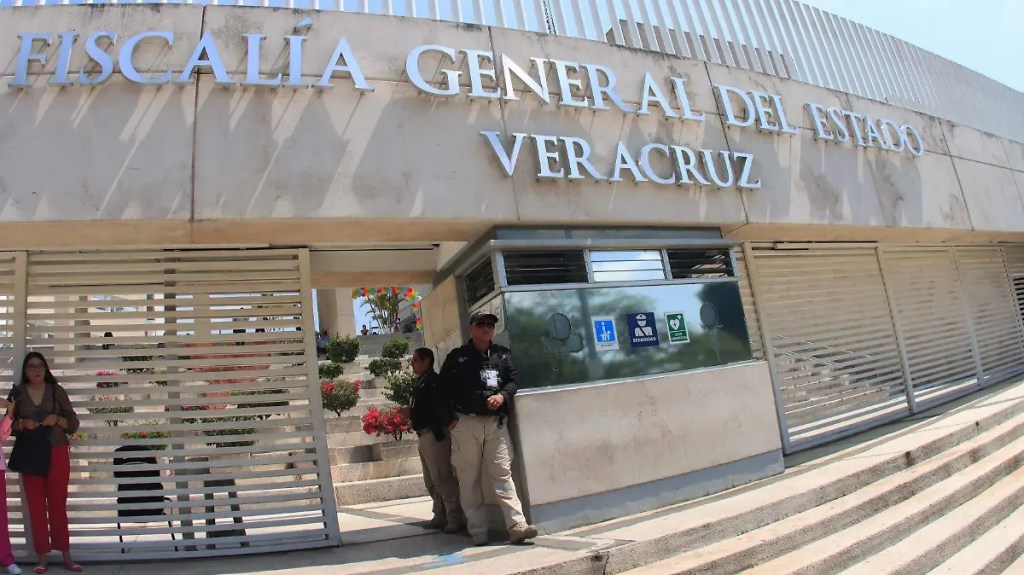 Destituyen a fiscal regional de Coatzacoalcos que acusó de terrorismo al periodista León Lafita