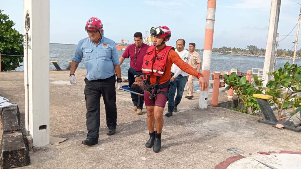 IDENTIFICAN A SEGUNDO HÉROE DE LA TRAGEDIA EN LAS ESCOLLERAS; SE ENCUENTRA EN TERAPIA INTENSIVA