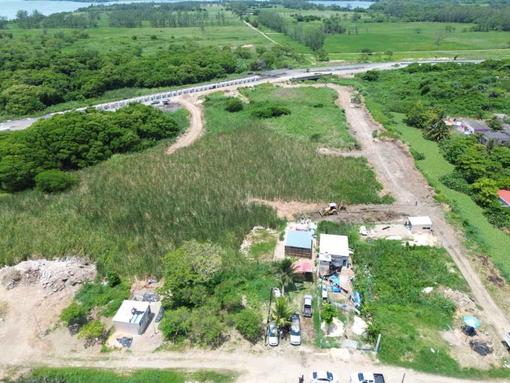 Acueducto de Coatzacoalcos destapa presunta red de venta irregular de terrenos en Mundo&nbsp;Perdido